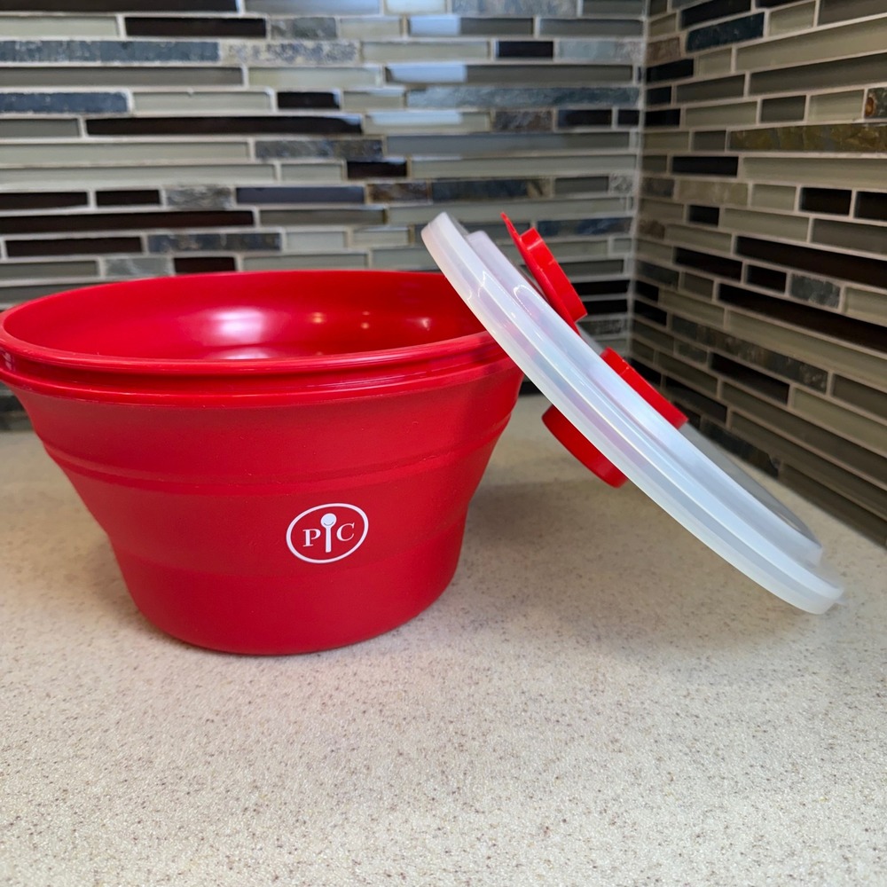 Pampered Chef Microwave Popcorn Maker Red Silicone Collapsible Bowl with Lid